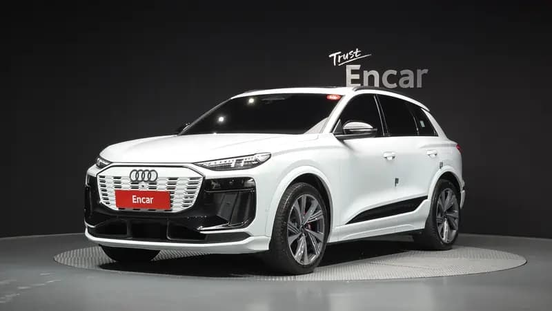 Audi SQ6 e-tron